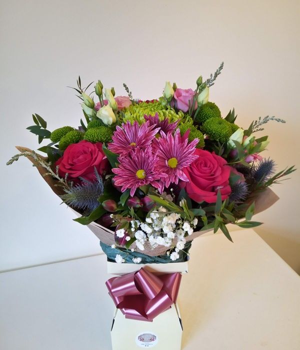 Christmas Bouquet with 3 Red Roses