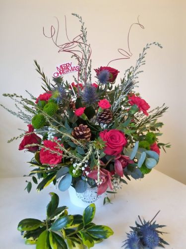 Large All Round Posy with Roses